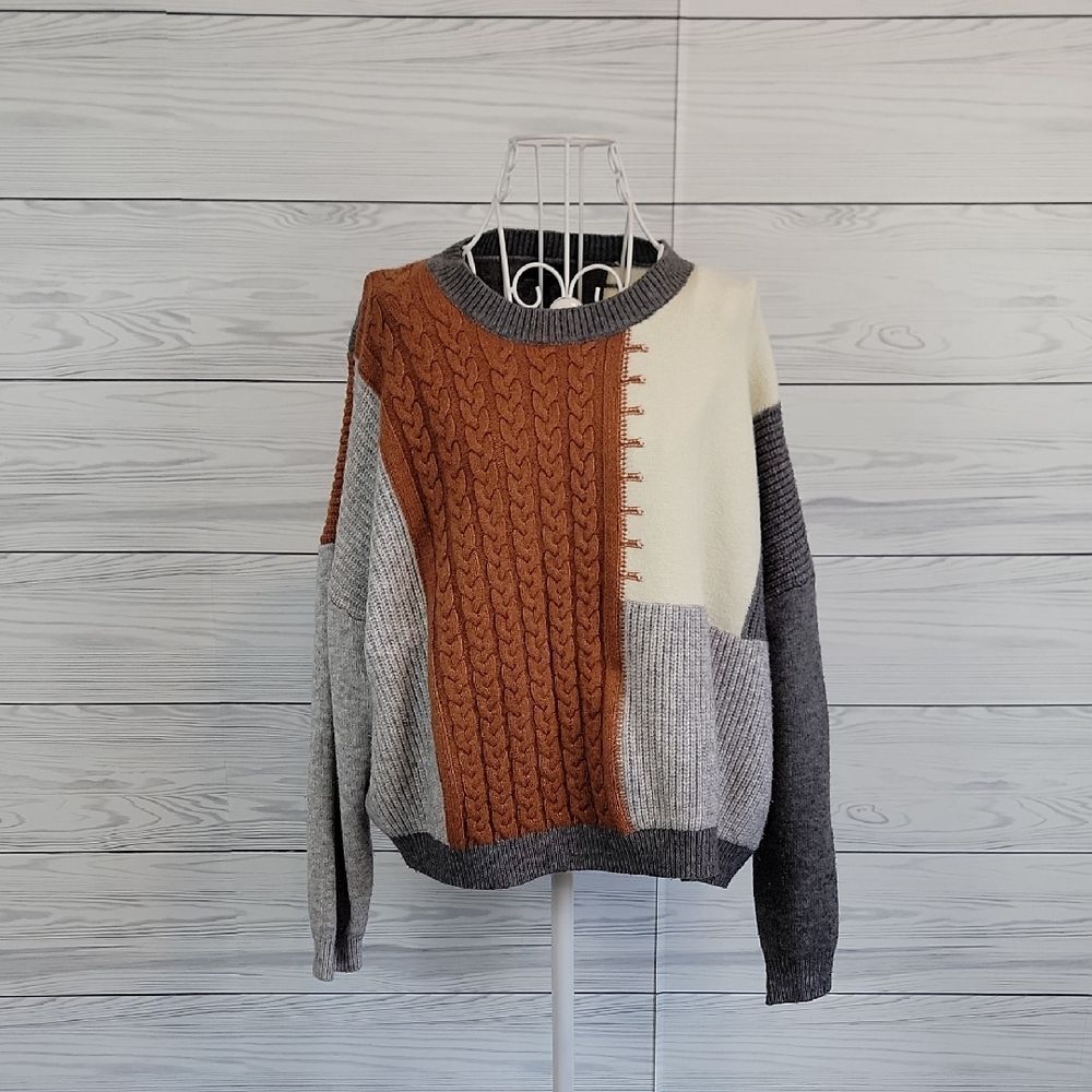 debut Colorblock Cable Knit Crewneck Sweater in Rust, Cream & Gray